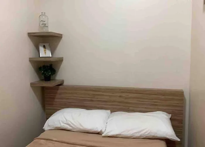 Apartment Flat Cami: Scandustrial Design 1-br W/ Balcony *