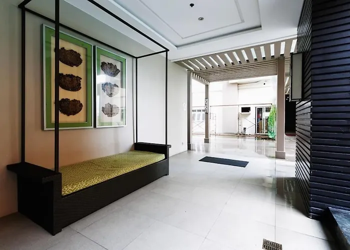 Flat Cami: Scandustrial Design 1-br W/ Balcony Apartment *