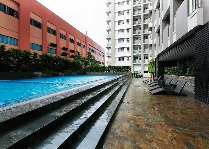 Apartment Flat Cami: Scandustrial Design 1-br W/ Balcony Manila