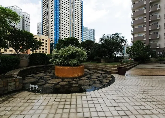 Flat Cami: Scandustrial Design 1-br W/ Balcony Apartment *